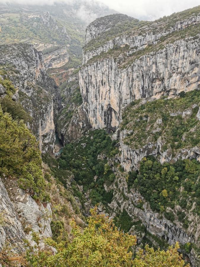 La Peyregoune, Logement En Pleine Nature Et Table D'Hotes Blieux Kültér fotó