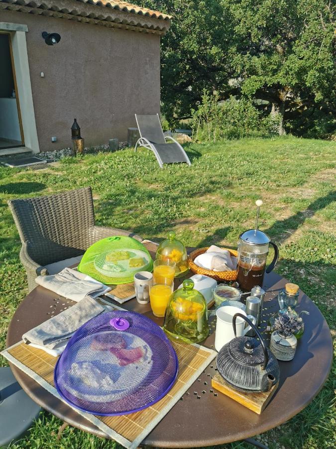La Peyregoune, Logement En Pleine Nature Et Table D'Hotes Blieux Kültér fotó