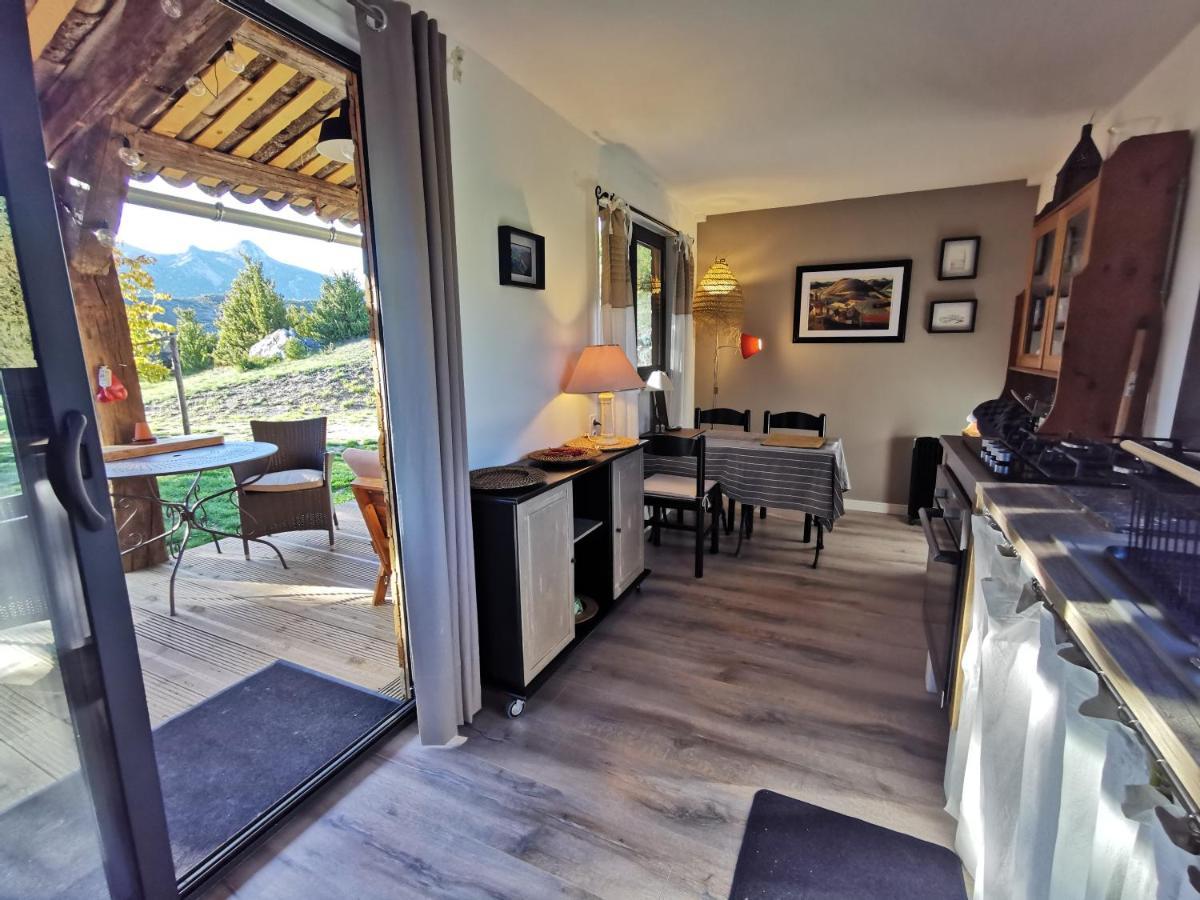 La Peyregoune, Logement En Pleine Nature Et Table D'Hotes Blieux Kültér fotó